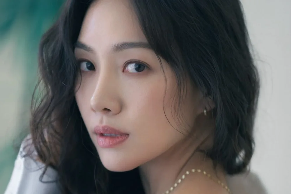 ‘Bedford Park’ Star and Busan Juror Moon Choi on Locking Away Her Trophies and Plotting a Screen Version of a Molière-Winning Play