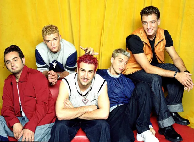 Lance Bass choca ao revelar quanto ganhava no *NSYNC; assista NSYNC