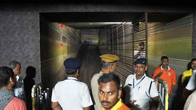 Indien: 19 Tote nach Massenpanik bei Hindu-Fest in Kolkata