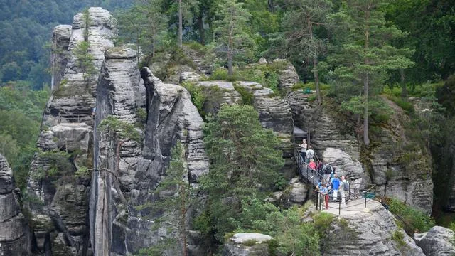 Naturschutz: Vandalismus in Sächsischer Schweiz belastet Natur und Kassen