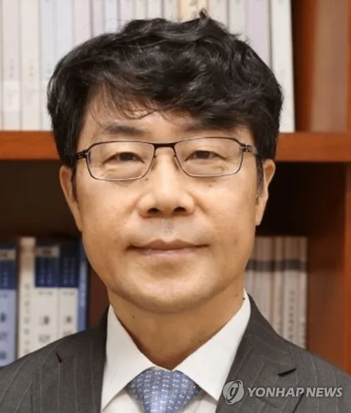 "김성수 대법관 후보, 전세 3억5천에 도곡렉슬 43평 장기거주"