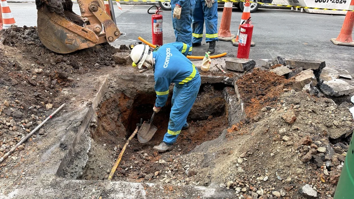 Obra da Sabesp causa vazamento de gás em rua dos Jardins, em SP