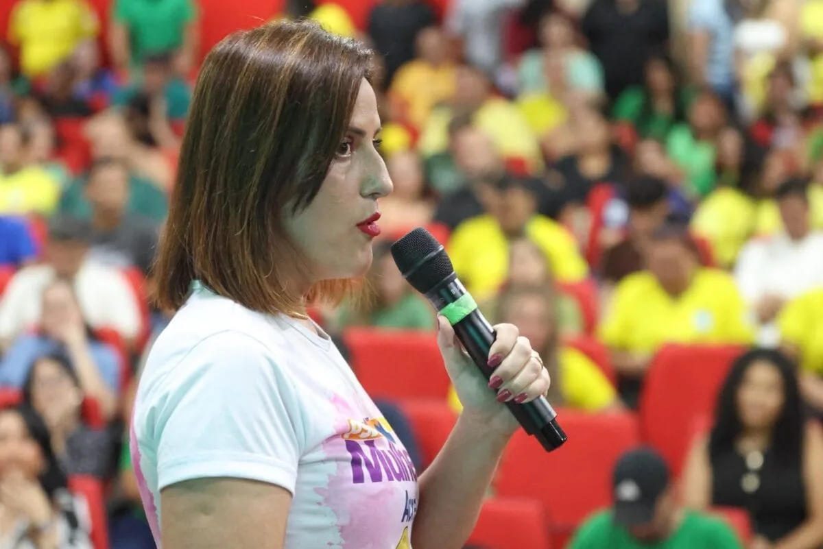 Kelen Bocalom defende fortalecimento da direita e pede voto consciente durante encontro do MDA