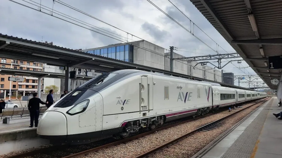 El PP exige repetir el concurso de compra de trenes para que Talgo cumpla los criterios en plena ola de problemas con los Avril