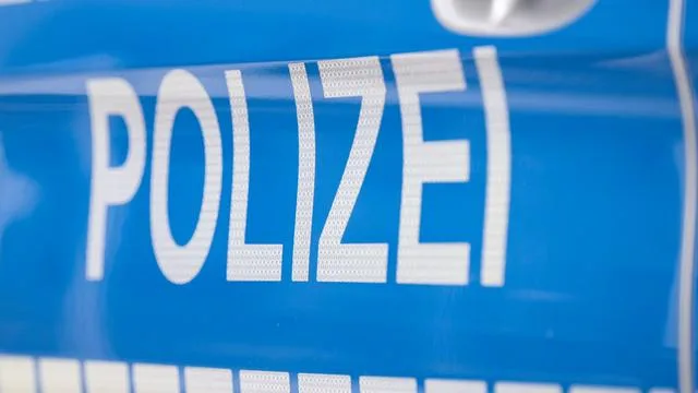 Schwerer Verkehrsunfall: Nach Unfall am Sonntag: Motorradfahrer verstorben