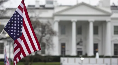 Суд обязал Трампа восстановить доступ в Белый дом для журналистов CNN и Politico