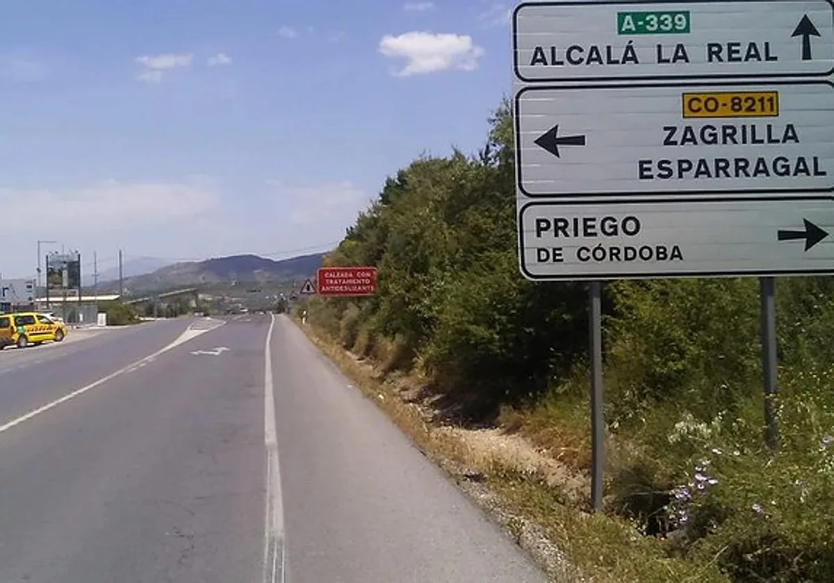 Cinco heridos tras un accidente de tráfico en la A-339, en Almedinilla