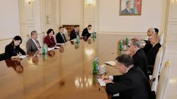 Chinese FM meets Azerbaijani president in Baku