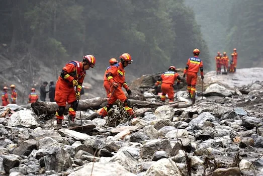 Nepal-Tibet death toll 750 from Himalayan flood, 3,000 missing