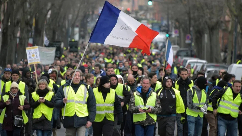"On réclame plus d’argent pour pouvoir vivre": gilets jaunes, lycéens, salariés... Toulouse se prépare au 17 octobre