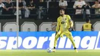 Everson se lesiona em lance com Bruno Rodrigues em clássico
