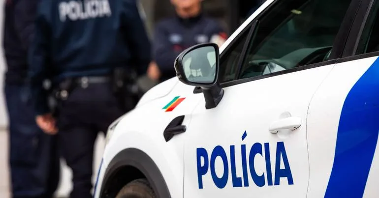 Assaltantes levam ouro de casa de penhores em Alvalade
