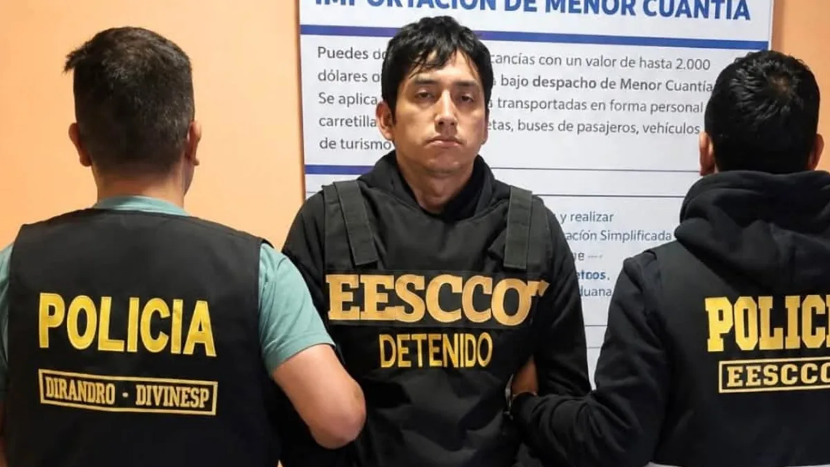 ‘Jhonsson Pulpo’ fue entregado a la Policía peruana en Desaguadero tras ser expulsado de Bolivia y será trasladado a Lima