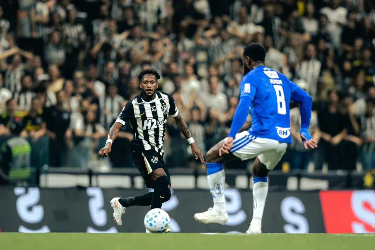 Atlético vira sobre Cruzeiro com gol de Fred e avança na Copa do Brasil