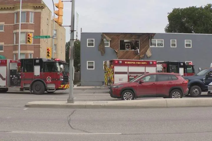 No serious injuries reported in Winnipeg apartment explosion, WFPS says