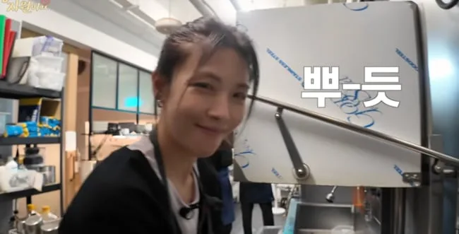 곧 반백살인데? 하지원, 49세에 생애 첫 알바 도전.."경험 0번" ('26학번 지원이')