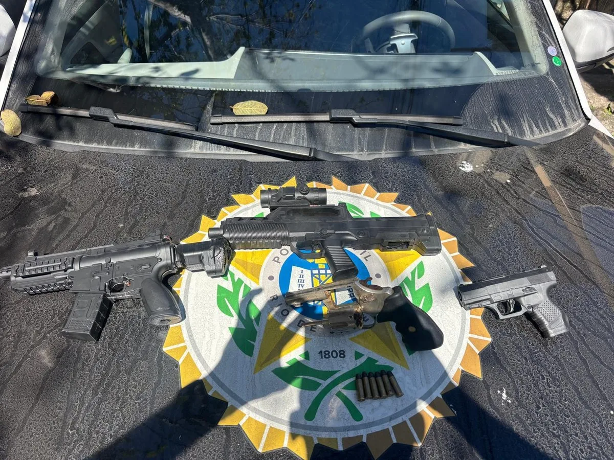 Policia prende criminosos que rendiam embarcações em Angra dos Reis