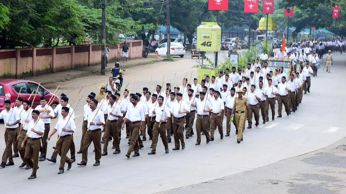 Two teachers suspended in Yadgir for participating in RSS events