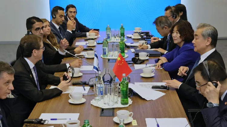 Chinese FM meets Israeli president