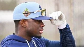 MLB: Luis Lara estrena su cuenta jonronera en paliza histórica de Milwaukee