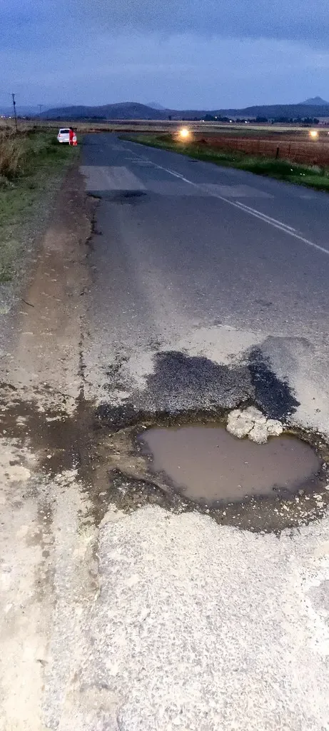 Potholes become Joburg election battleground for upcoming polls