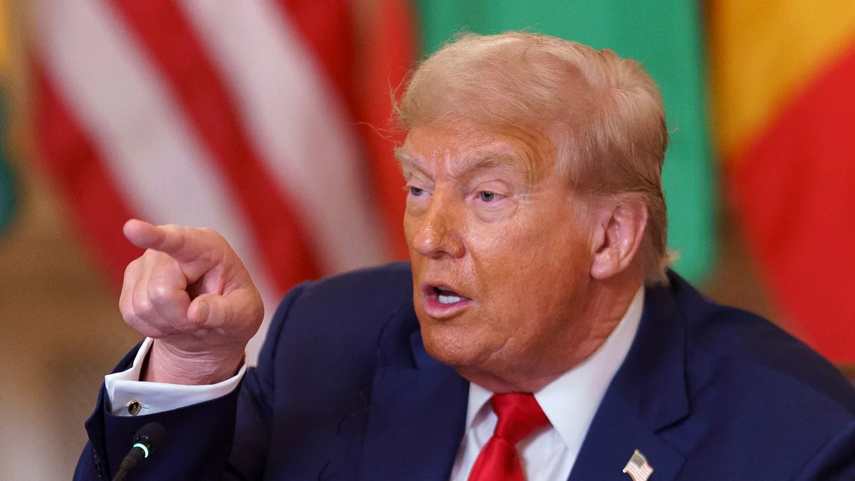 Trump critica “forças negativas” que querem abrandar IA