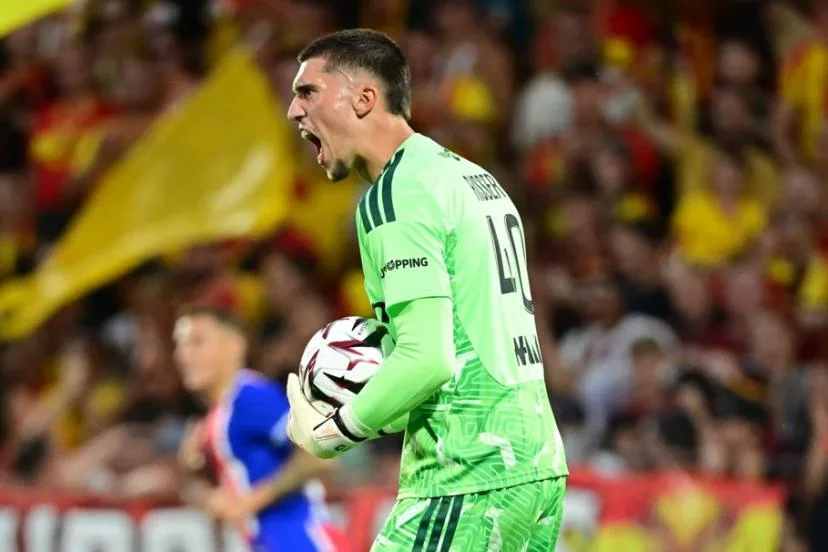 Revenu de vacances en avance et décisif contre le PSG lors du Trophée des champions : le retour gagnant de Robin Risser avec Lens