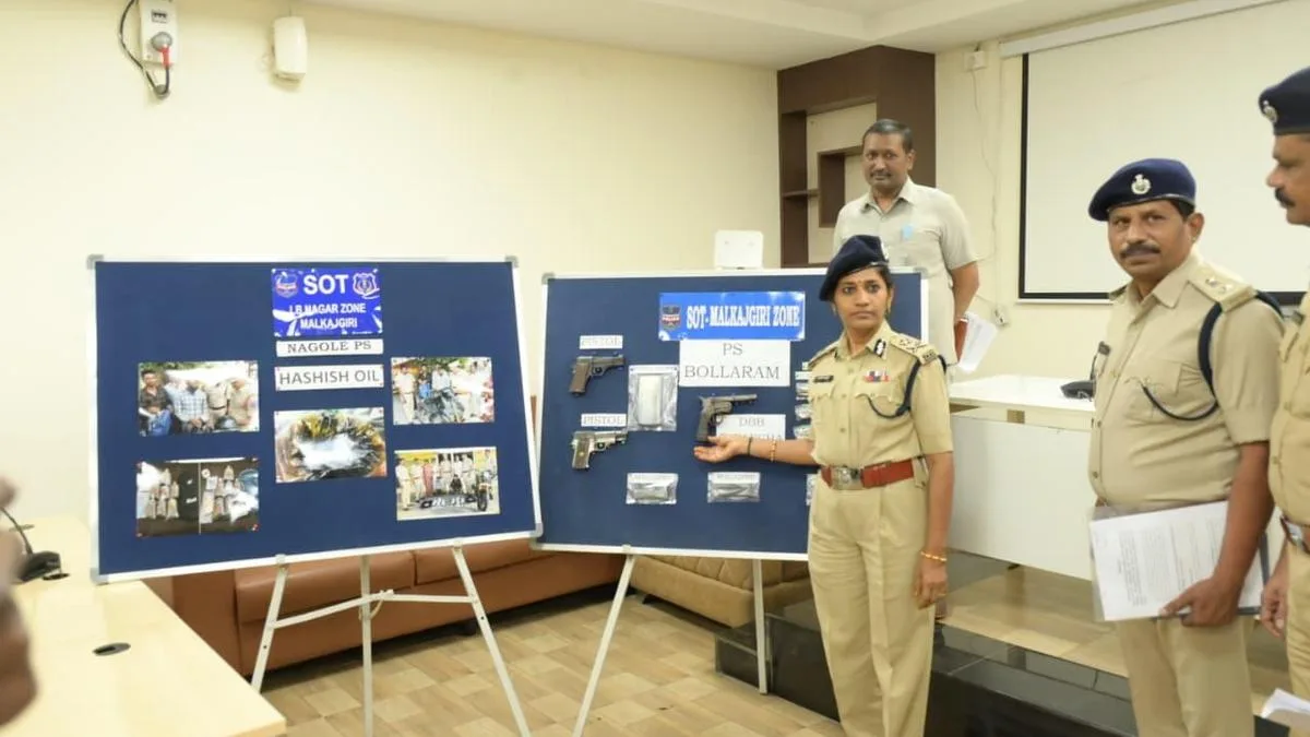 Former drug peddler arrested for illegal firearms trade in Malkajgiri, pistols and ammunition seized