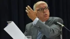 'É a maior crise do STF': Gonet deveria se afastar do caso Master e Moraes precisa ser investigado, afirma ex-PGR Claudio Fonteles