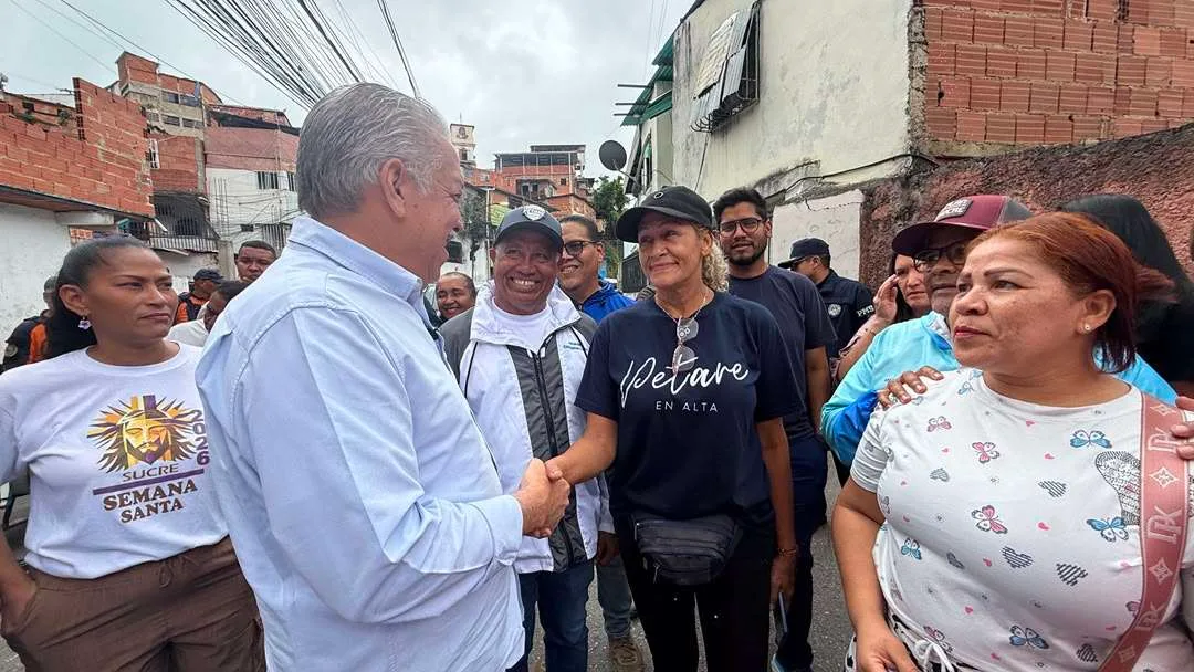Gobernación de Miranda atiende a 98 familias afectadas por crecida del río Guaire en Petare