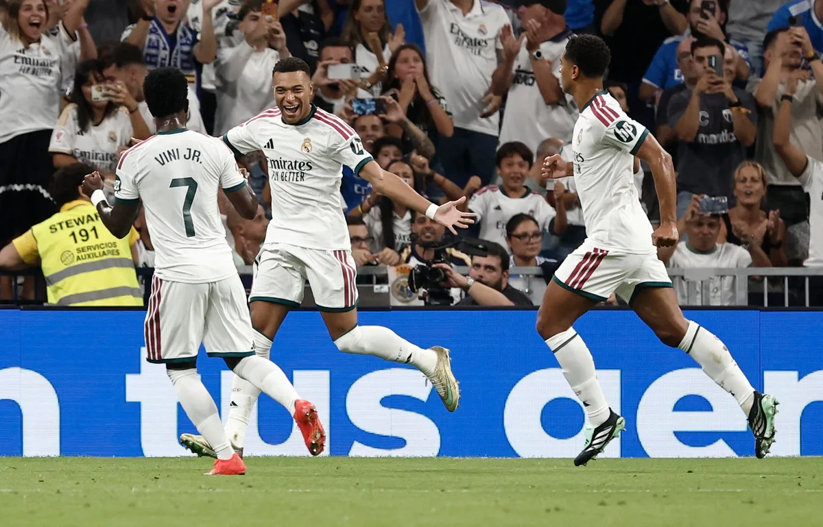 El Real Madrid golea entre el aplauso y las dudas