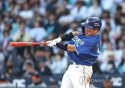 '8회 재역전' 삼성, 2연패 탈출…1게임 차로 선두 kt 추격(종합)