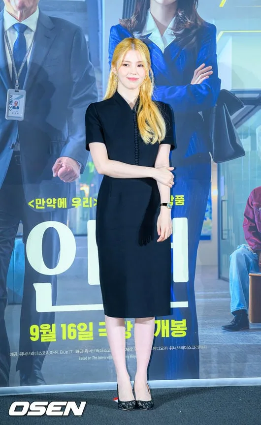 [사진]한소희, 미모의 금발 CEO