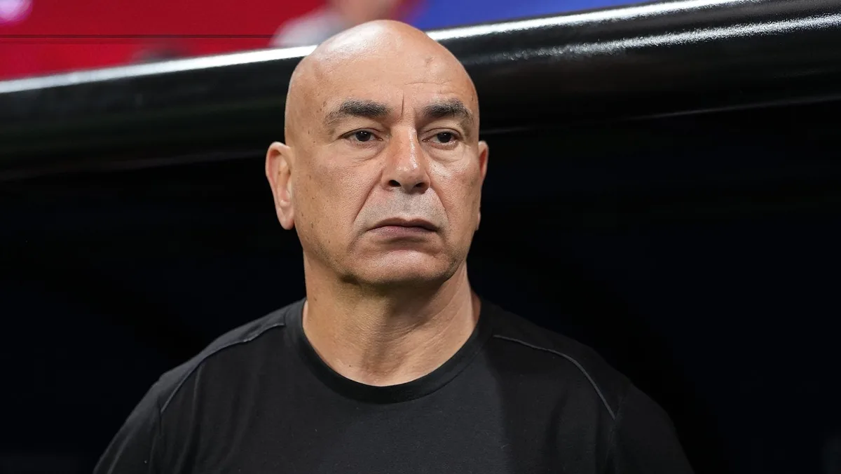 Hossam Hassan, DT de Egipto, se desmaya tras pelea entre sus dos esposas; se divorcia de una de ellas