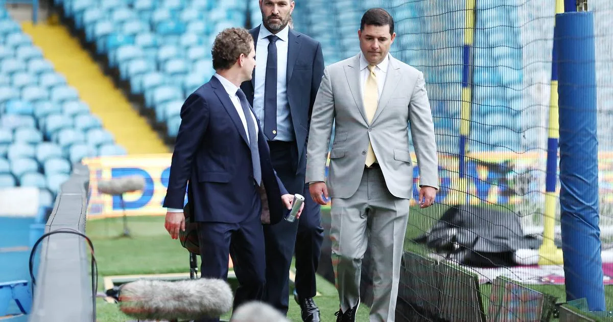Coproprietário do Leeds e Rangers detido por solicitar prostituição