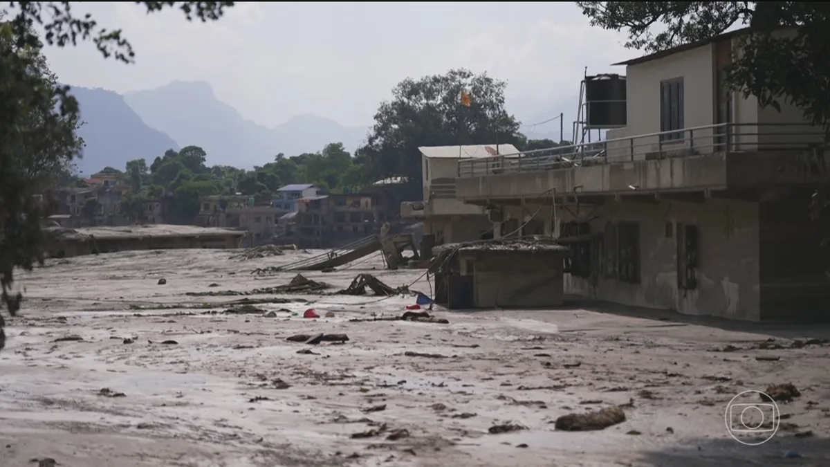 É #FAKE vídeo que mostra avalanche de lama atingindo homens no Nepal; cena foi criada com inteligência artificial