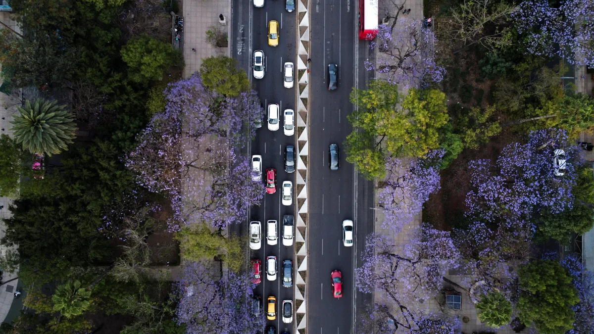 Bloqueos en carreteras y accidentes hoy jueves 30 de abril: manifestantes cierran avenida México Tenochtitlan