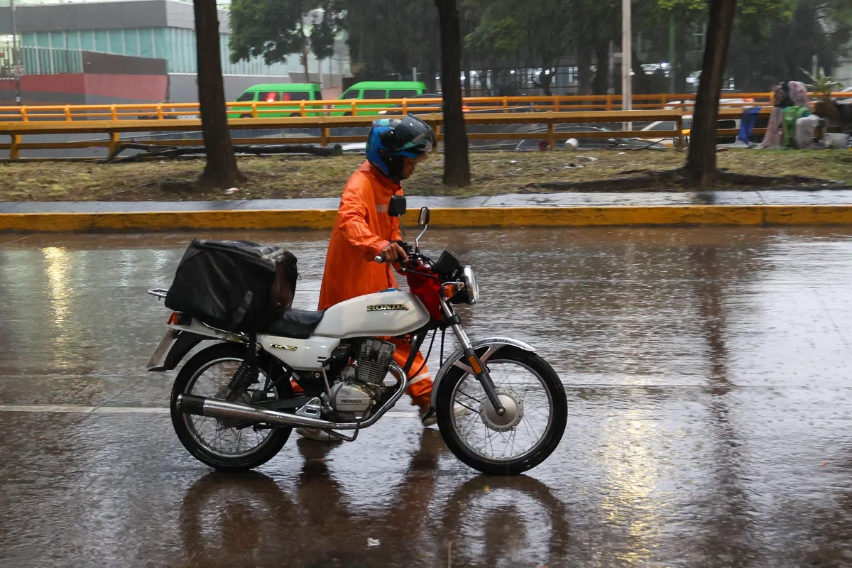 Monzón y onda tropical 29 provocarán lluvias intensas y calor extremo este jueves 20 de agosto