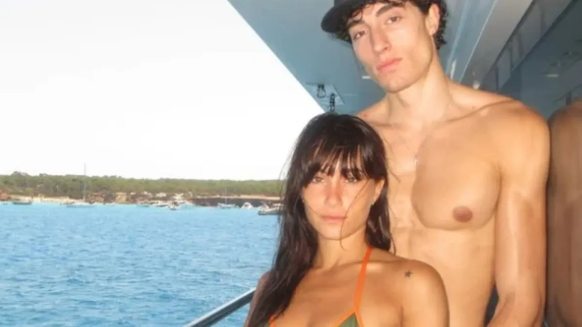Aitana se declara como nunca a Plex por su cumpleaños y revela cómo fue su flechazo: "Yo, viendo tus vídeos cada noche..."