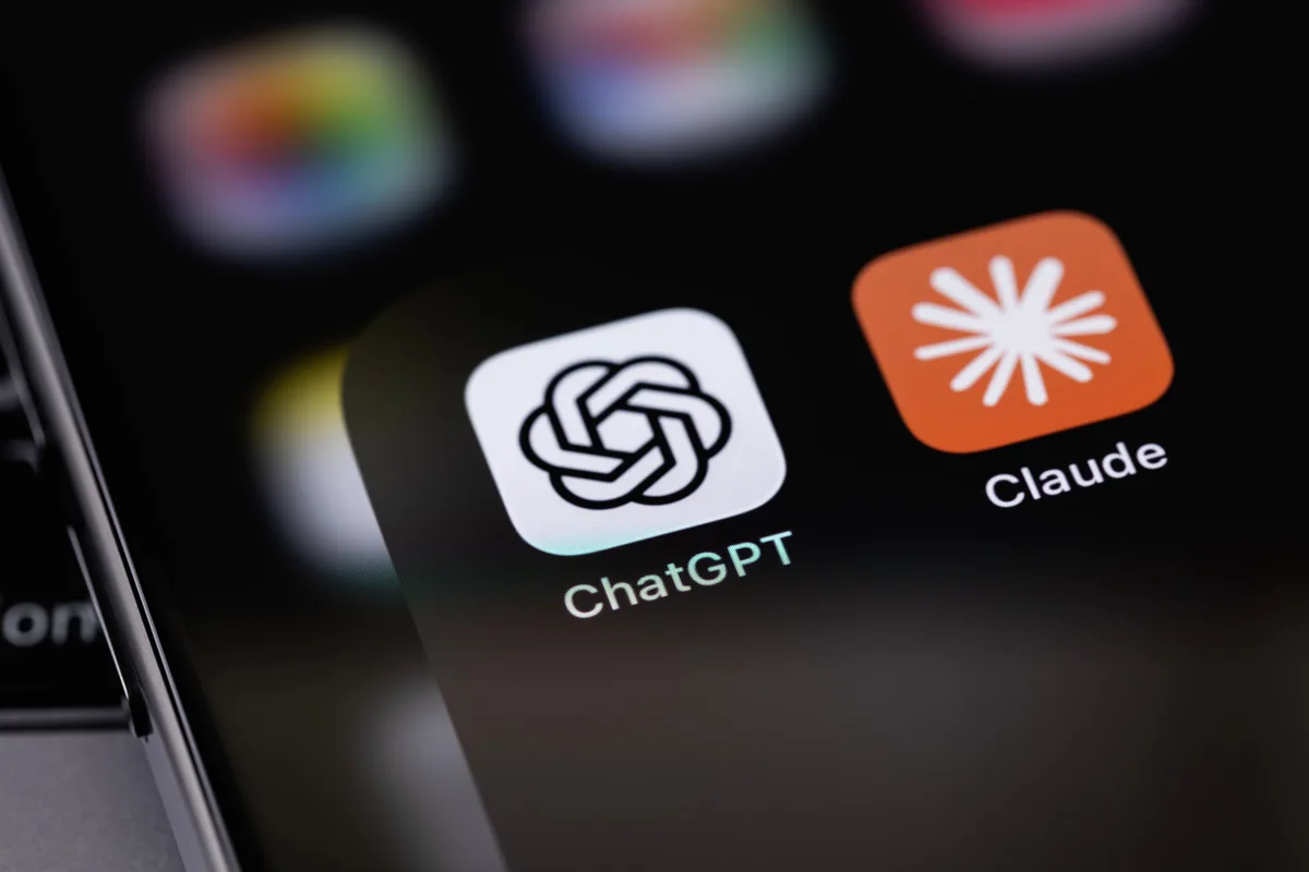 No sos vos, es la IA: ChatGPT, Claude y Grok están teniendo problemas intermitentes de servicio