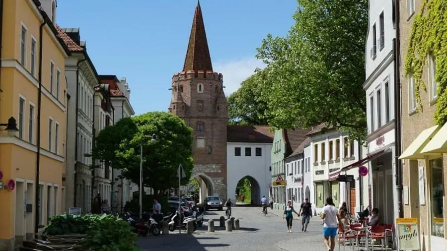Immobilien: Preisrutsch durch Autokrise? Wo Mieten und Hauspreise jetzt unter Druck geraten