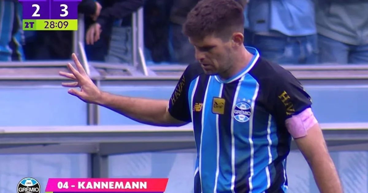 Video: Kannemann acusó que robaban y lo echaron