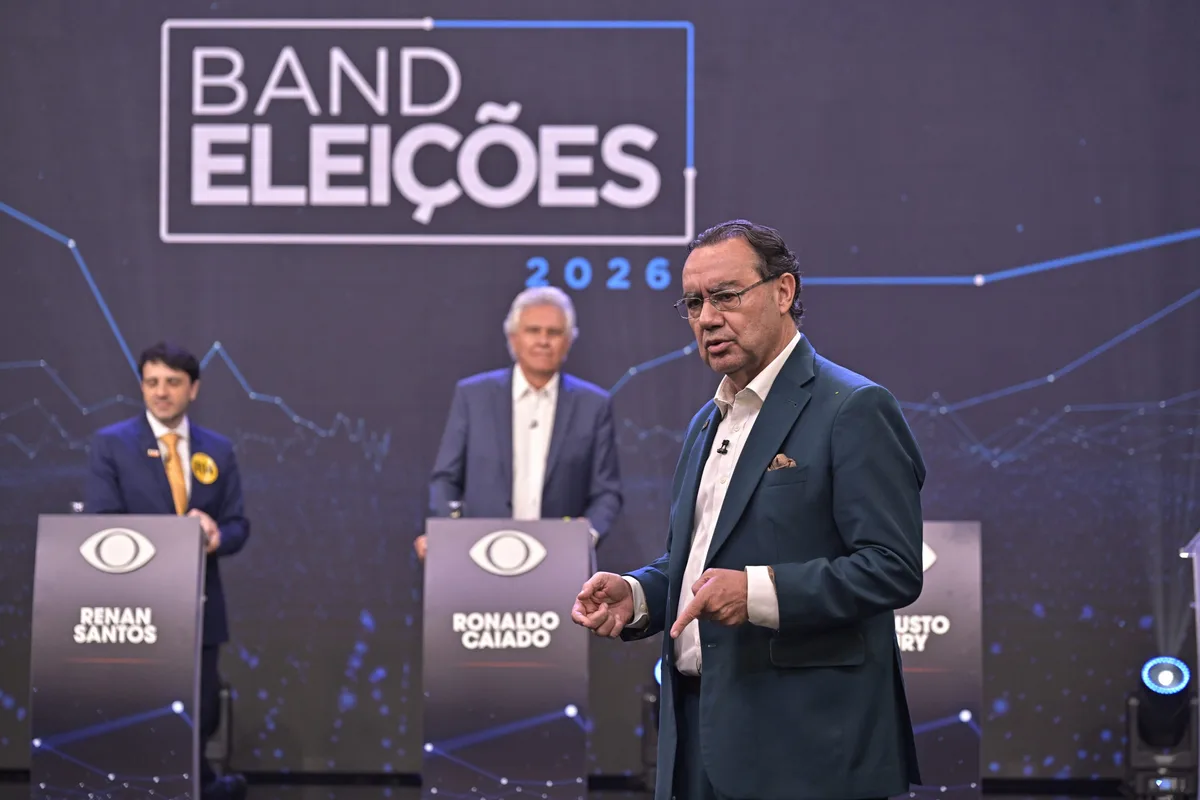 “Se Moraes cometeu erros, deveria ter a dignidade para se autoexcluir”, diz Cury