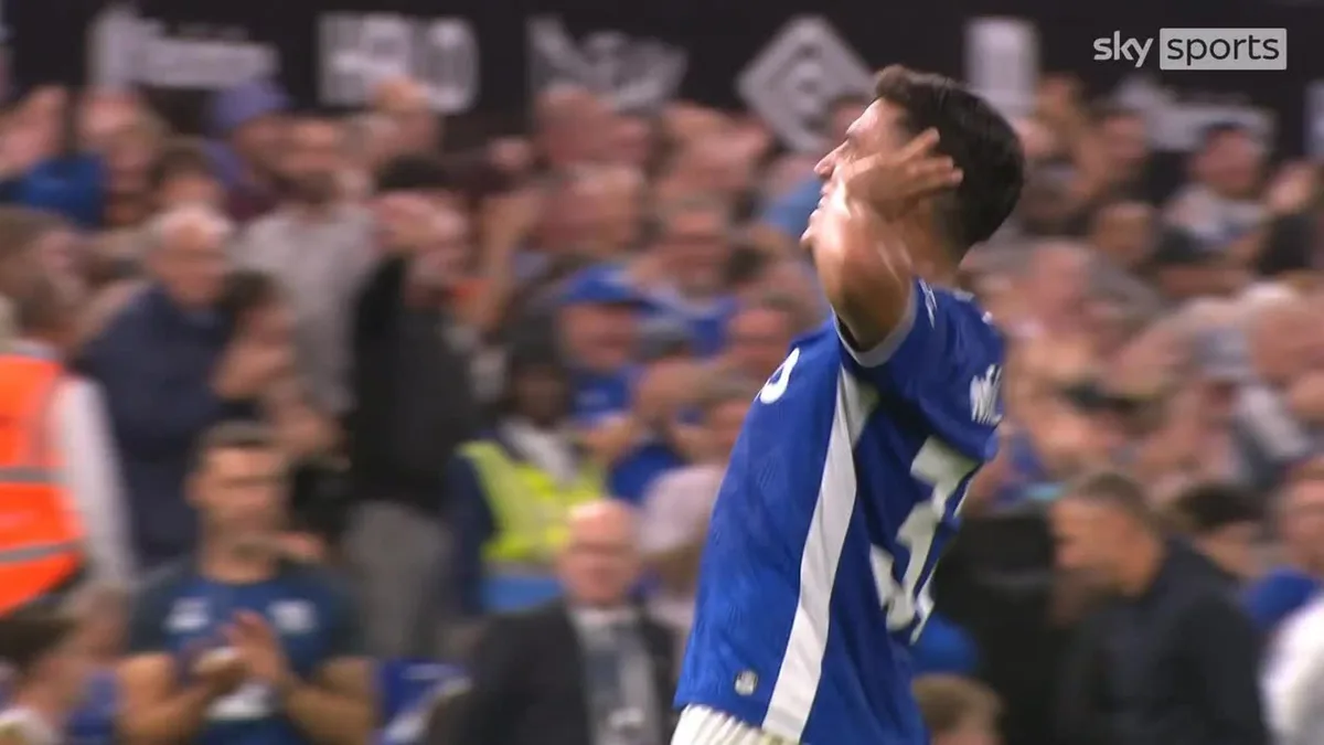 Nunez scores from near halfway line in stunning strike for Ipswich against Leicester