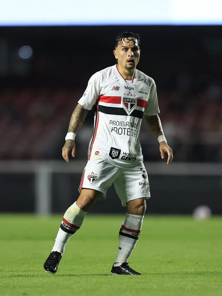 Artur celebra fim de jejum e projeta objetivos maiores após vitória do São Paulo