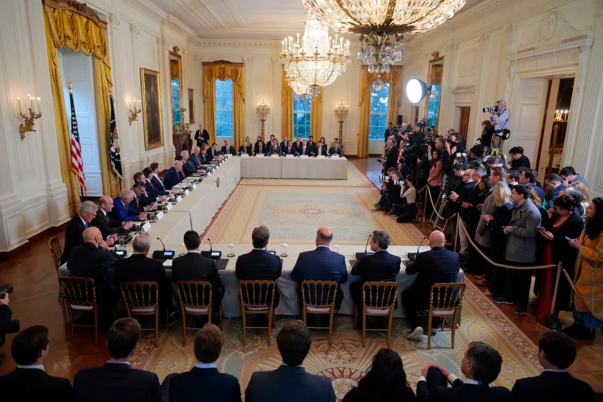 Trump to meet with oil execs about cutting gas prices, as his Venezuelan SPR plan faces skepticism