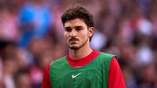 El entorno de Julián Álvarez avisa: “Atleti le ofrecerá al Barcelona, la situación será insostenible”