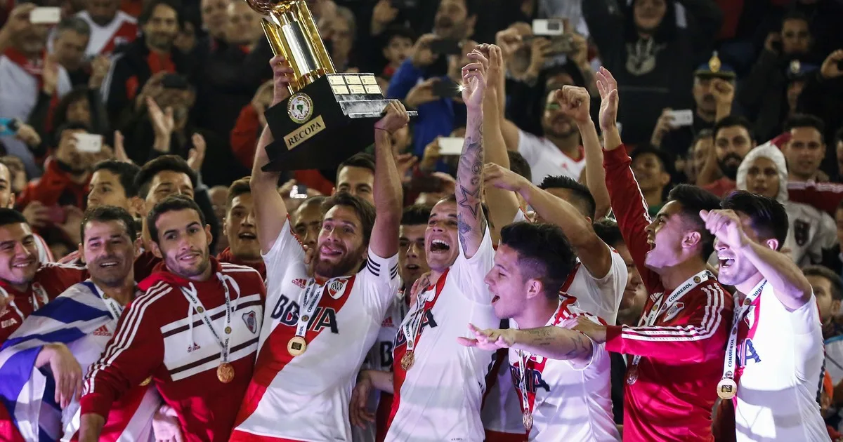 Un día antes de los octavos: se cumplen 10 años de la Recopa entre River e Independiente Santa Fe