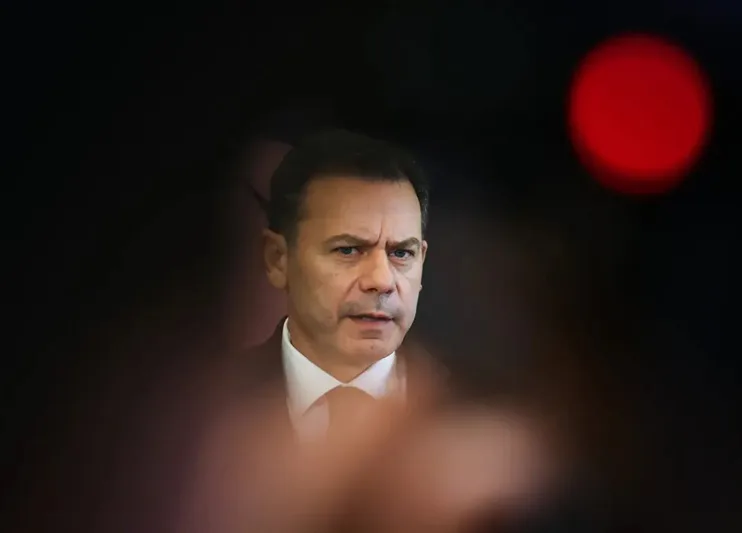 Montenegro vai na próxima semana à tomada de posse do Presidente da República de São Tomé