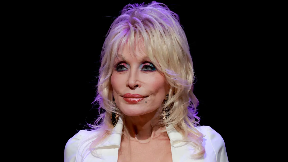 Donald Trump Pays Tribute To Dolly Parton, Says He’s Lowering U.S. Flags To Honor Entertainer